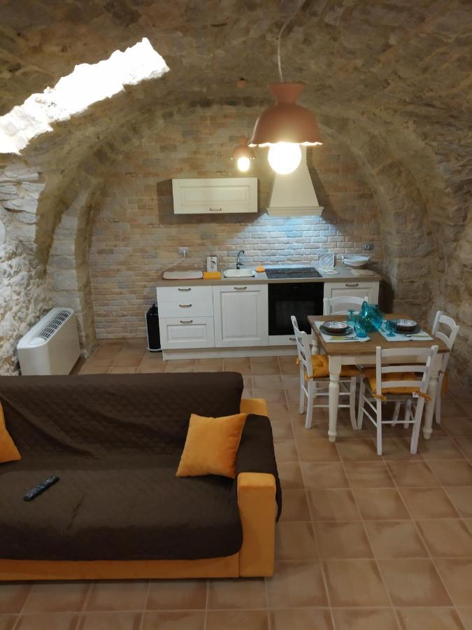 Ca' Del Tartufaio Villa Castelmauro Bagian luar foto